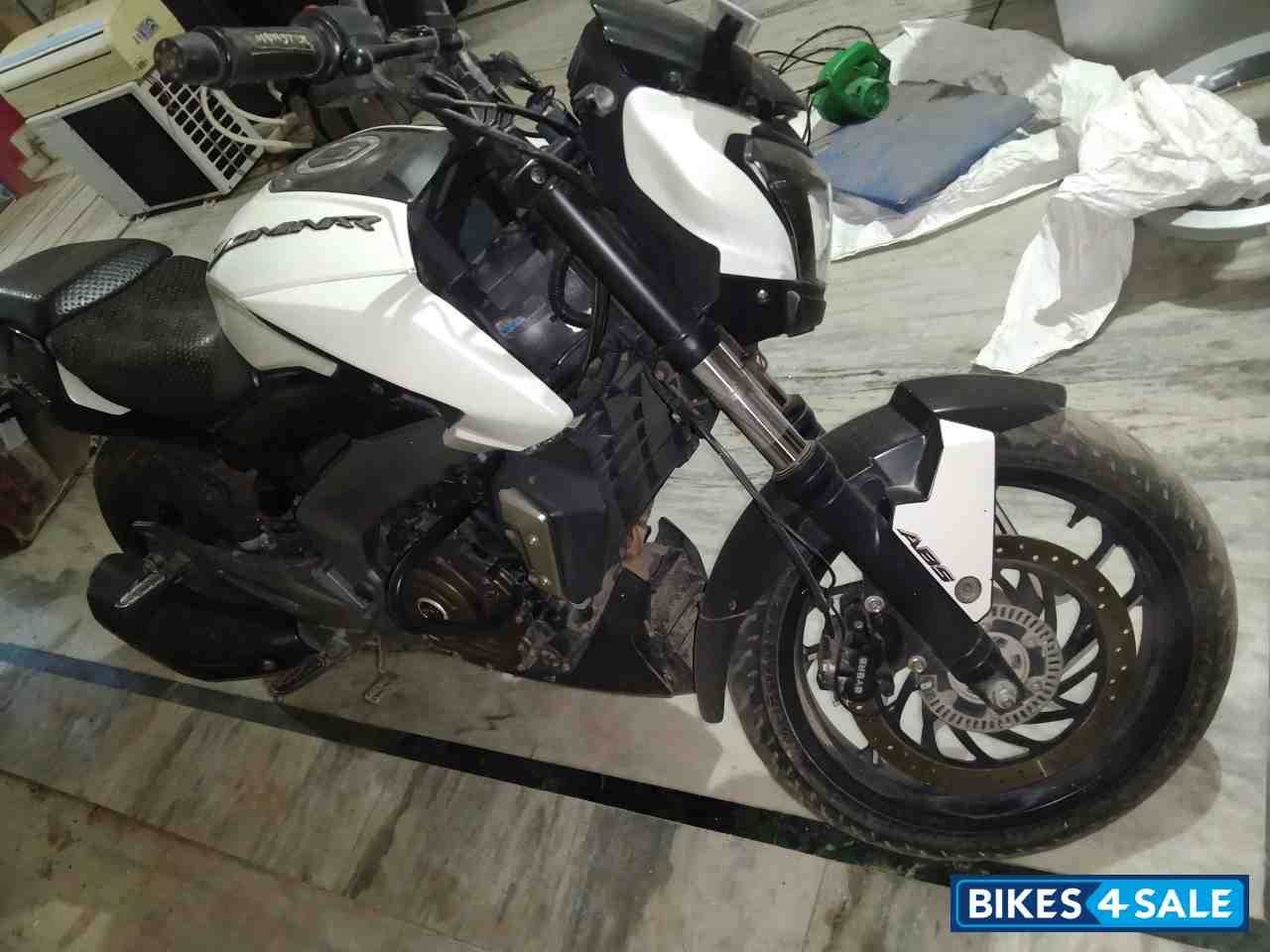 Bajaj Dominar 400