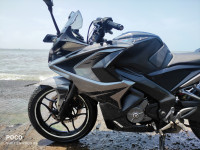 Black Bajaj Pulsar RS 200 ABS