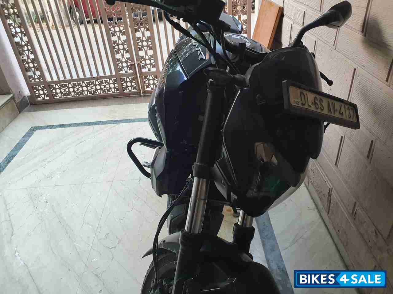 Bajaj Dominar 400 Disc