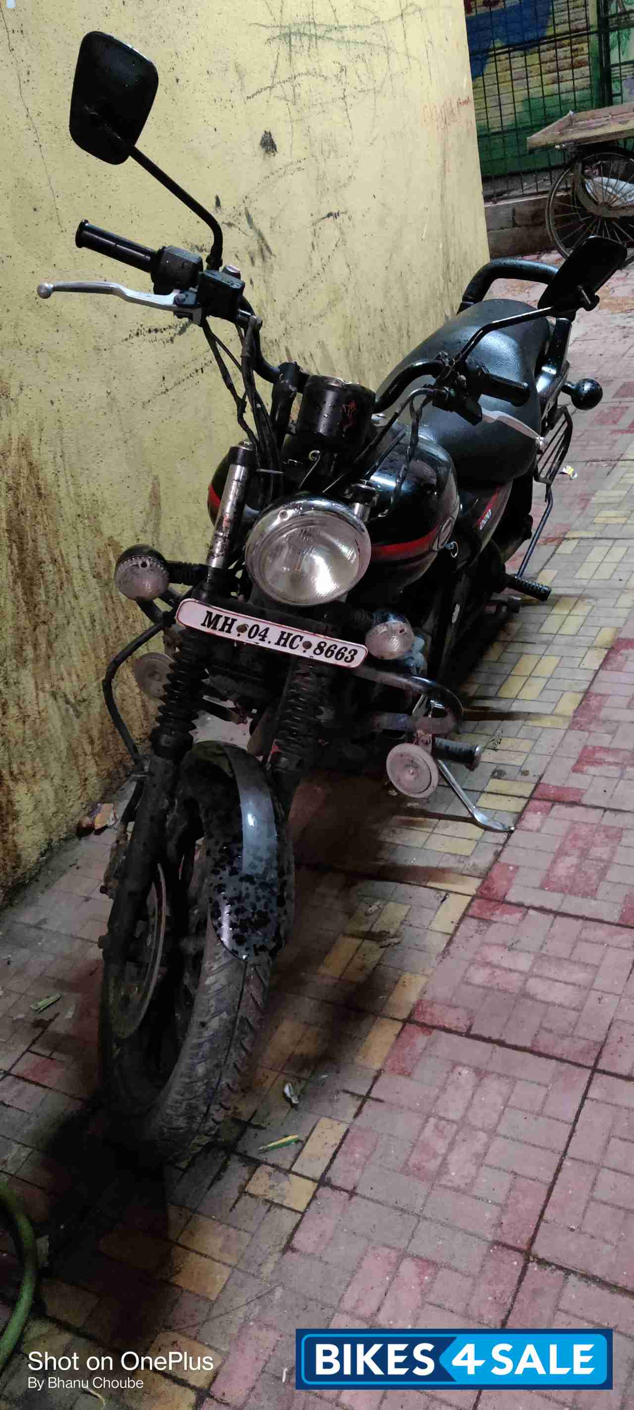 Bajaj Avenger 220 DTS-i