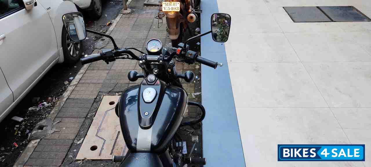 Bajaj Avenger 220 DTS-i