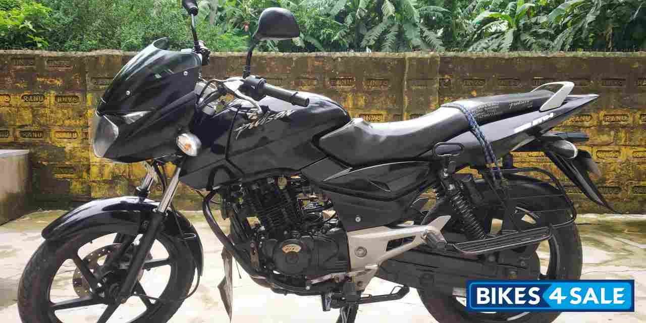 Black Bajaj Pulsar 150 DTSi