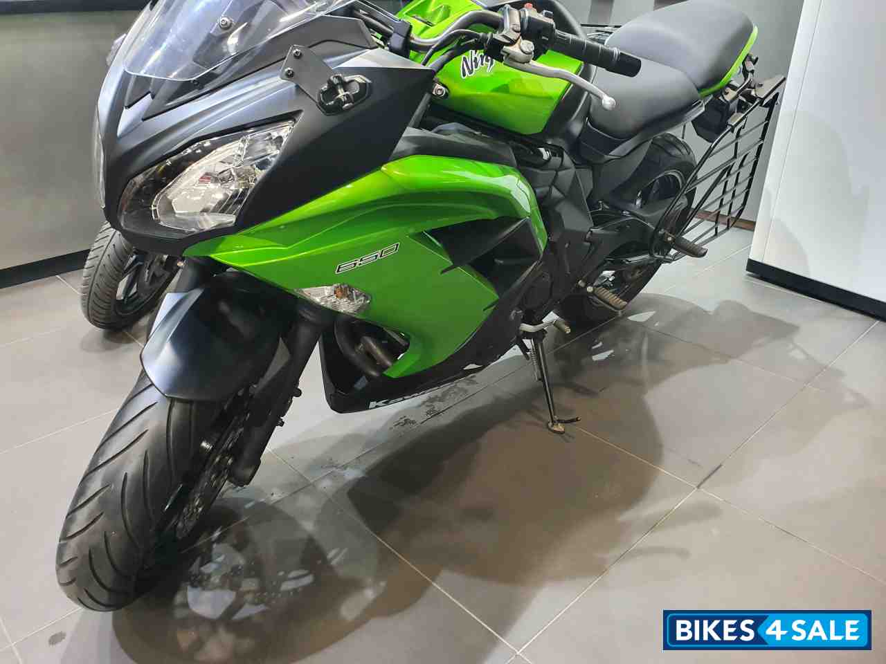 Green Kawasaki Ninja 650R
