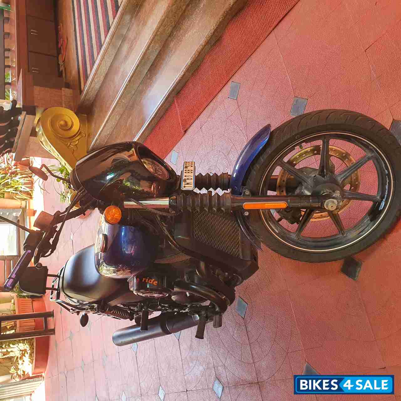 Blue Harley Davidson Street 750