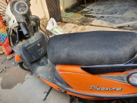 White And Orange Hero Pleasure