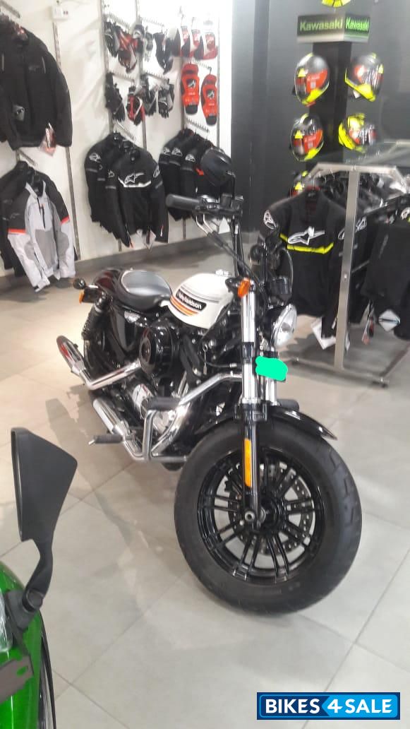 Billiard White Harley Davidson Forty-Eight Special