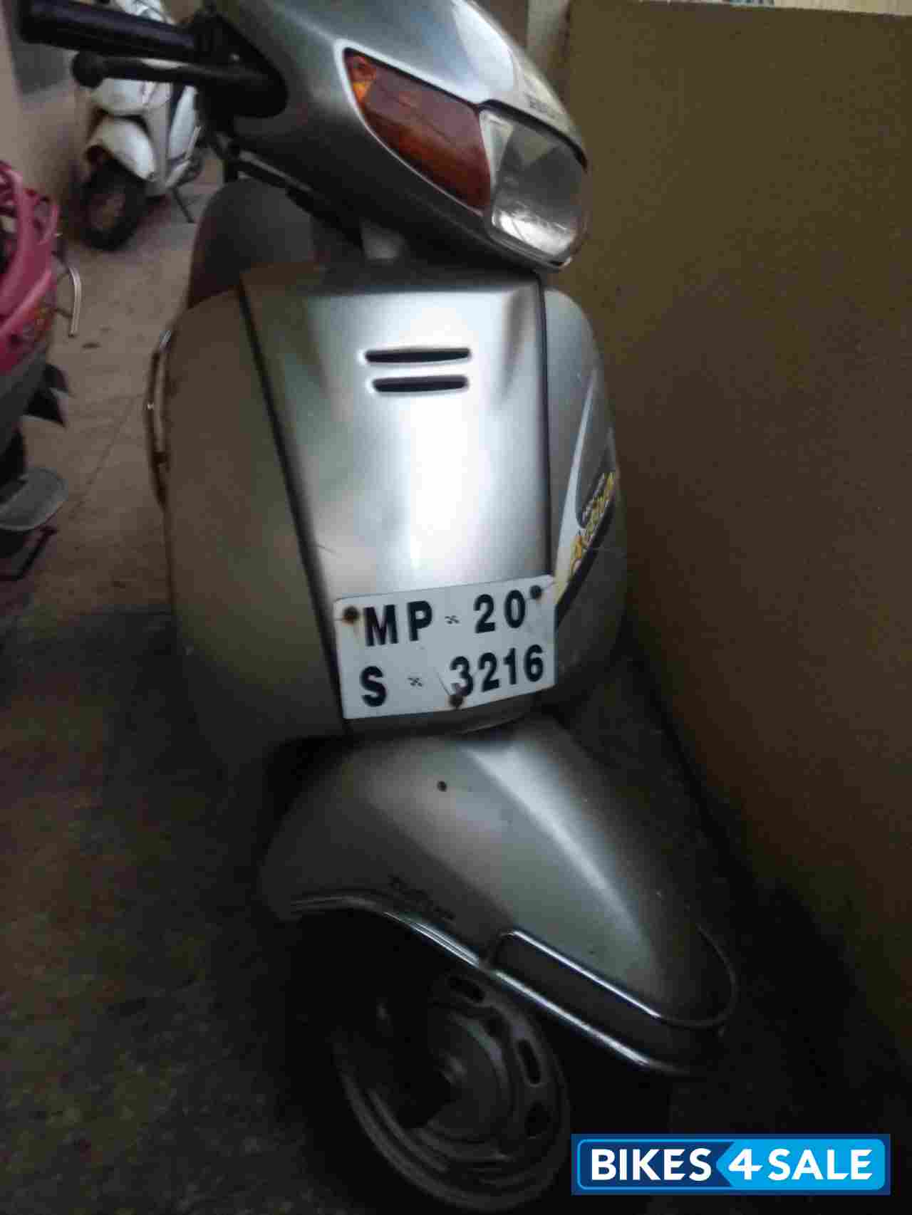 Silver Honda Activa