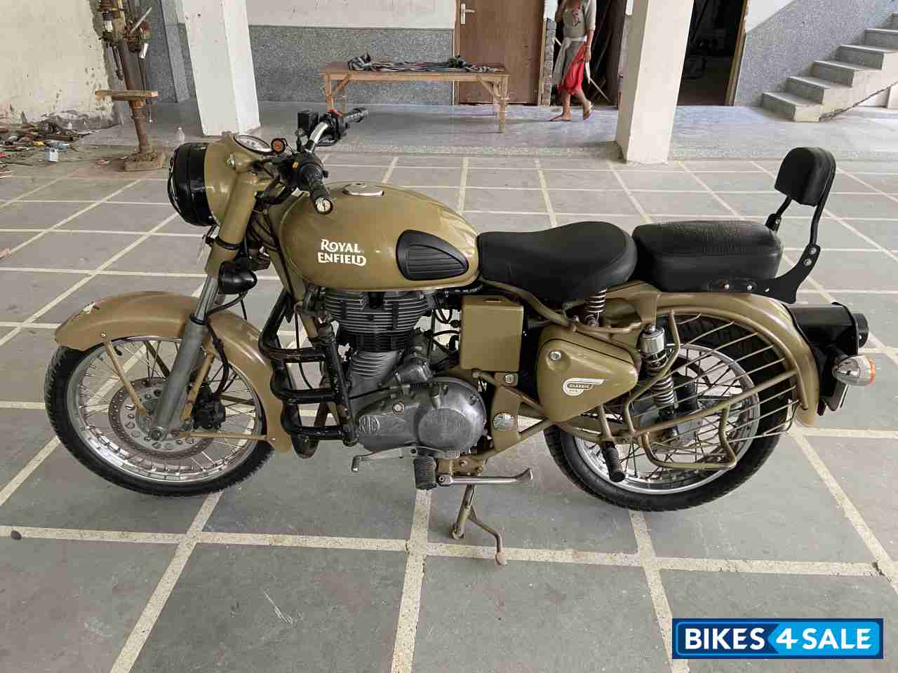 Desert Storm Royal Enfield Classic Desert Storm