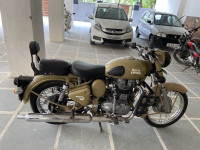 Desert Storm Royal Enfield Classic Desert Storm
