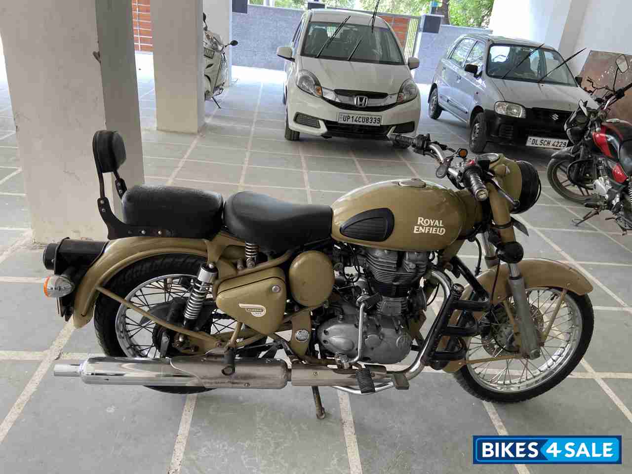 Desert Storm Royal Enfield Classic Desert Storm