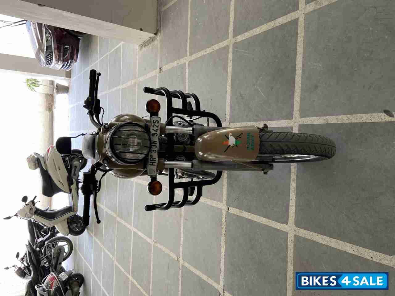 Desert Storm Royal Enfield Classic Desert Storm