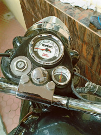 Black Royal Enfield Bullet Standard 350