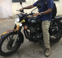 Matt Black Royal Enfield Classic Stealth Black