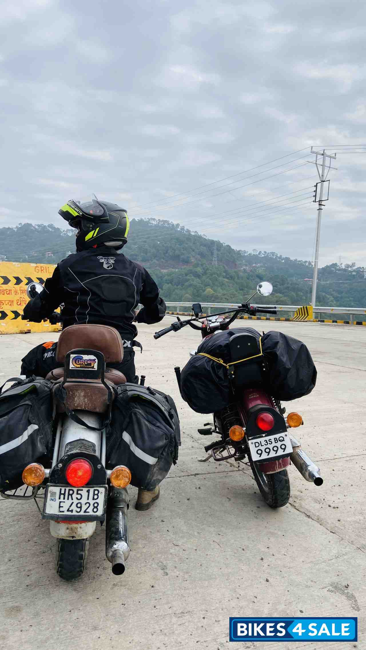 Maroon Royal Enfield Classic 350 Maroon Royal Enfield Classic 350