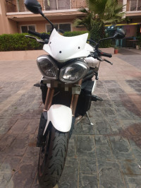 Crystal White Triumph Speed Triple