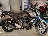 Mate Black Yamaha FZ FI V3 BS6