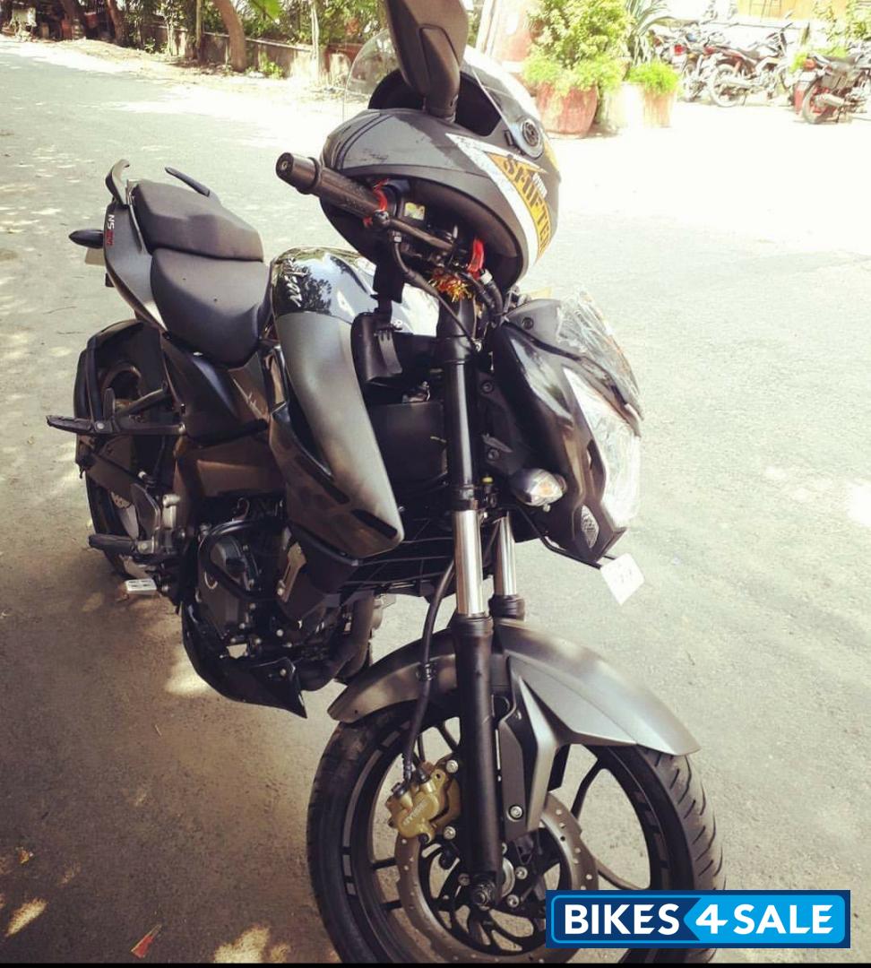 Bajaj Pulsar 200 NS
