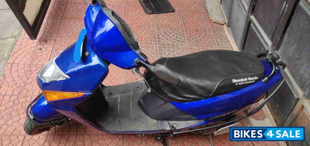 Blue Honda Dio