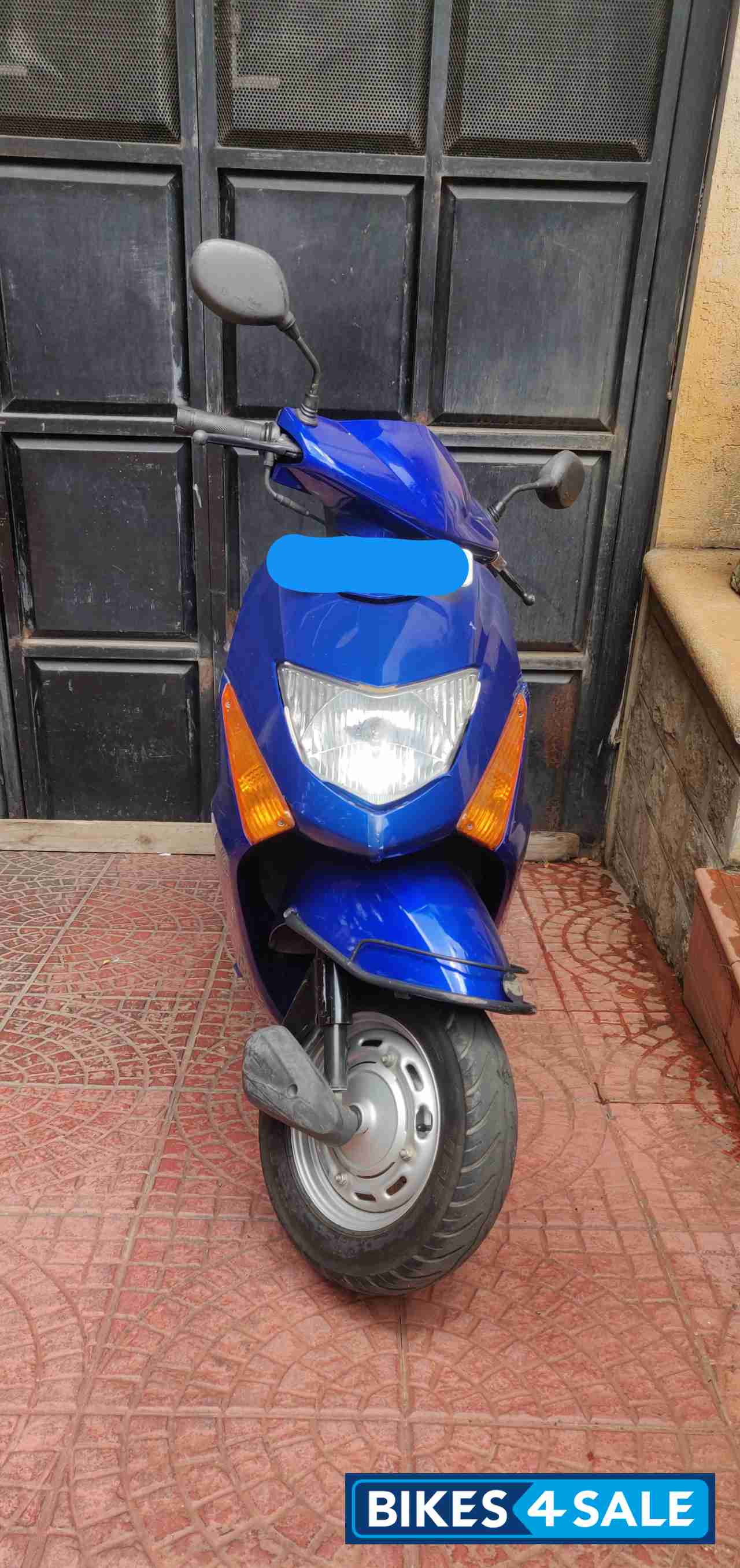 Blue Honda Dio