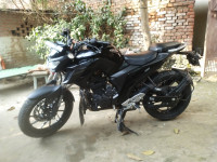 Yamaha FZ25