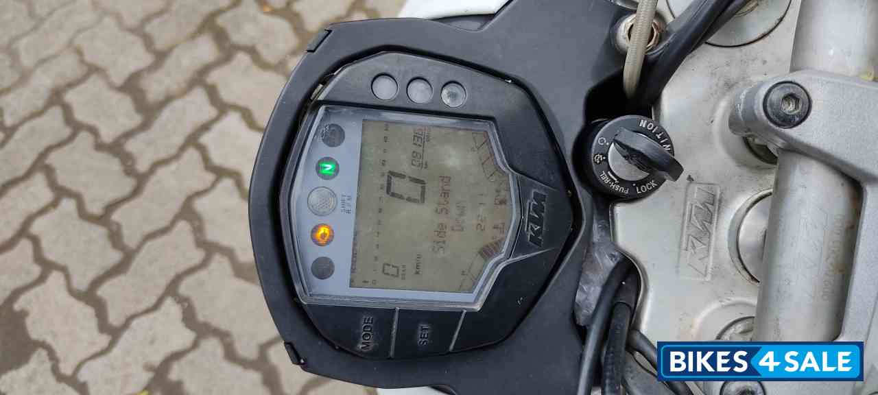 White & Black KTM Duke 200