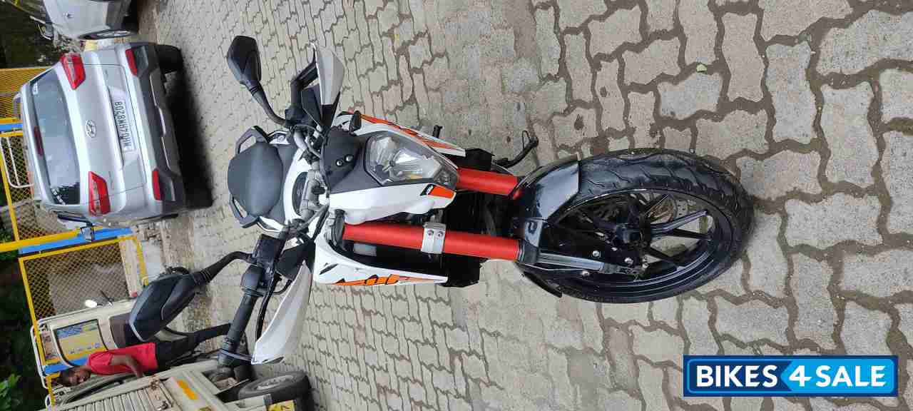 White & Black KTM Duke 200
