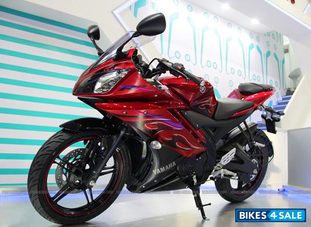 Yamaha YZF R15 V2