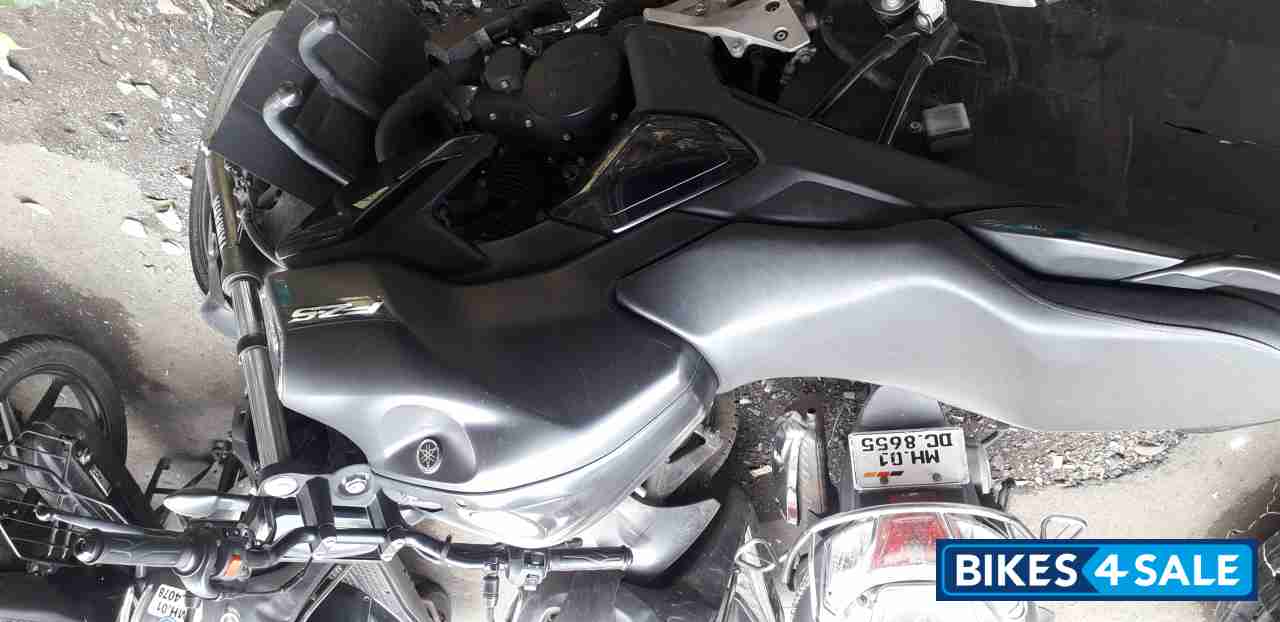 Matt Black Yamaha FZ-S FI V3