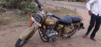 Royal Enfield Classic 500