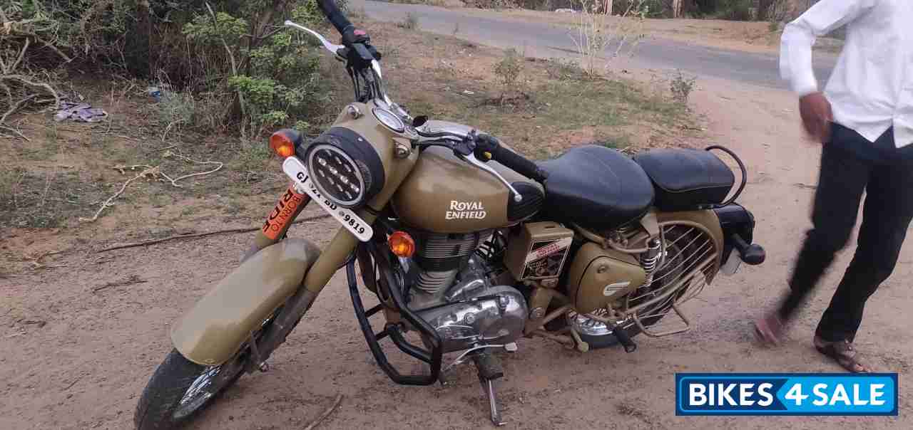 Royal Enfield Classic 500