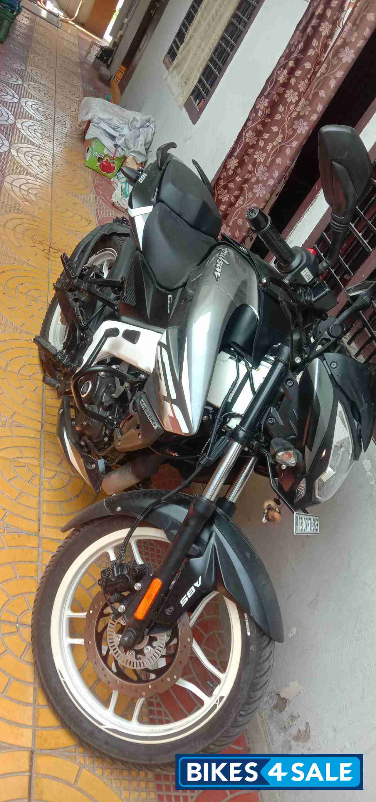 Grey Bajaj Pulsar NS 160