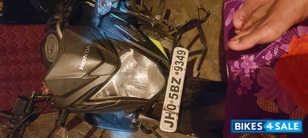 Honda CB Hornet 160R ABS