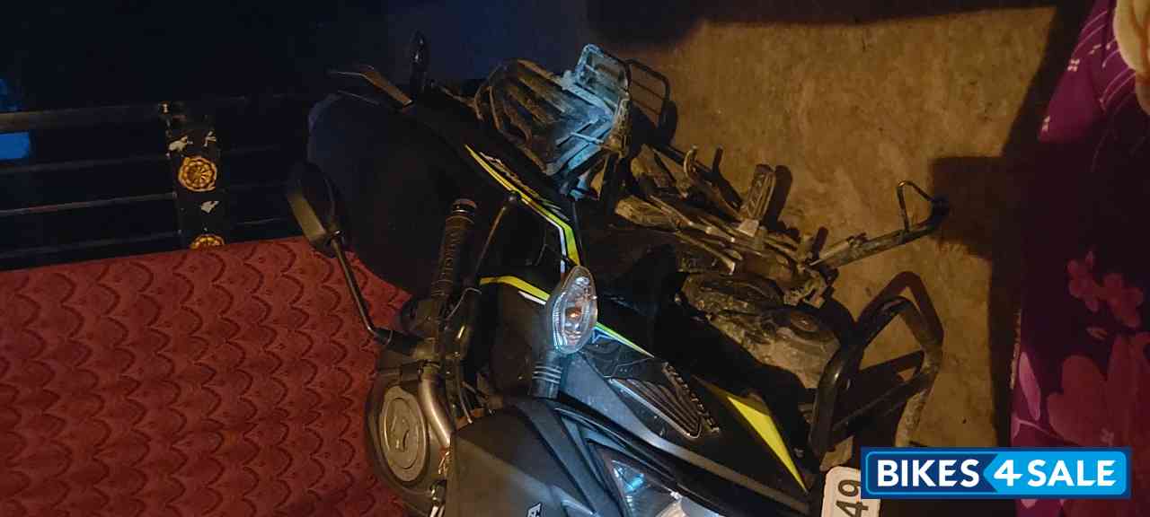 Honda CB Hornet 160R ABS