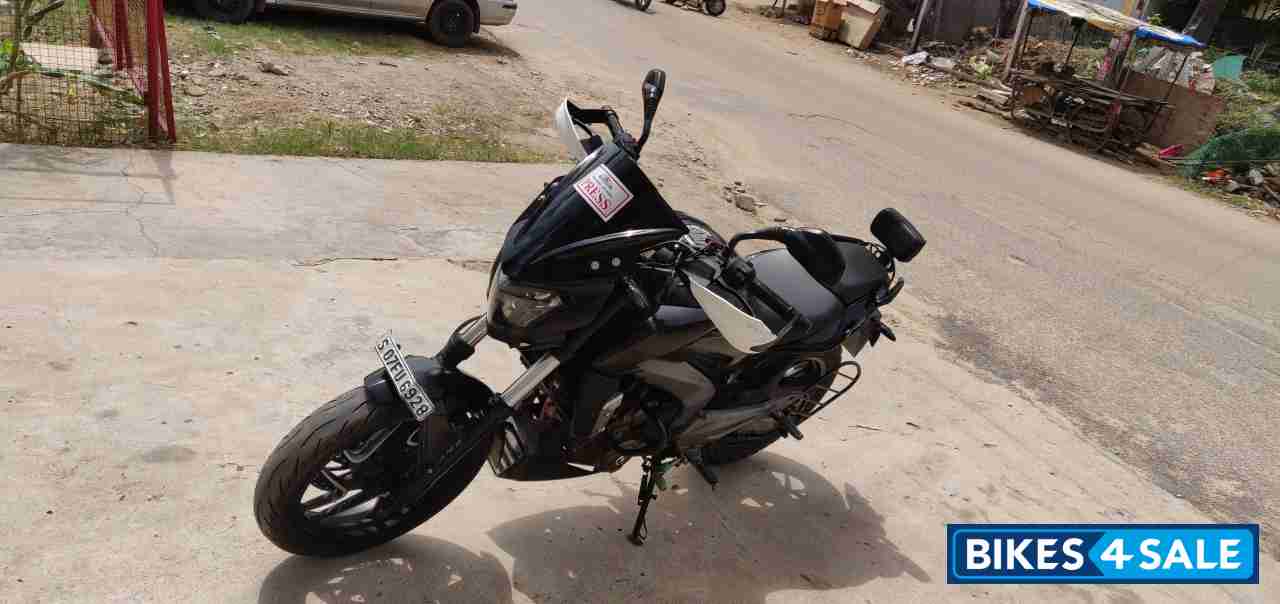 Bajaj Dominar 400