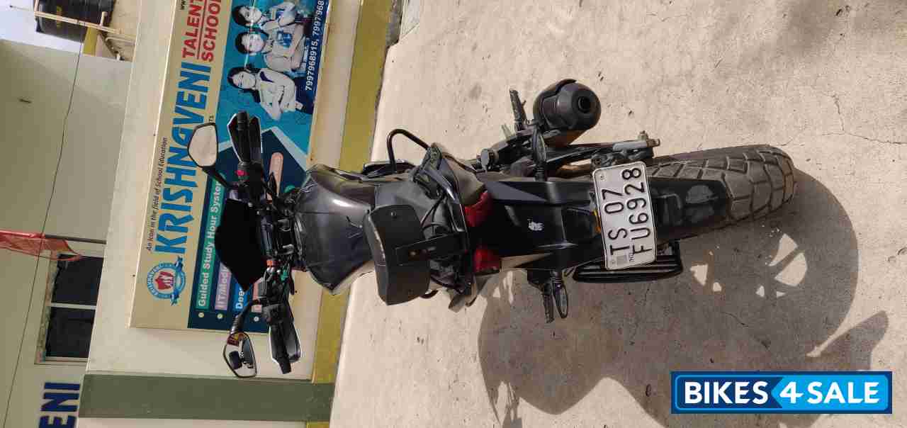 Bajaj Dominar 400
