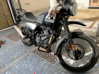 Granite Black Royal Enfield Himalayan BS VI