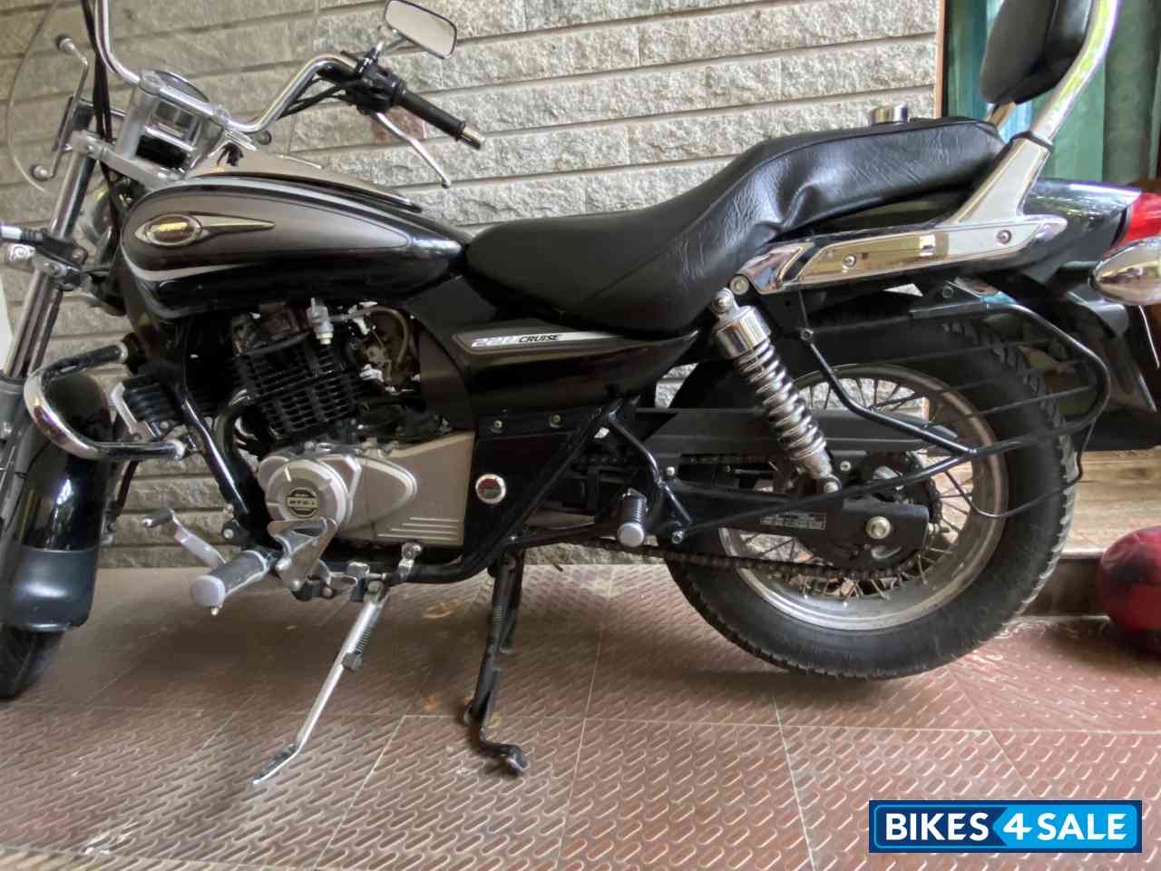 Bajaj Avenger Cruise 220