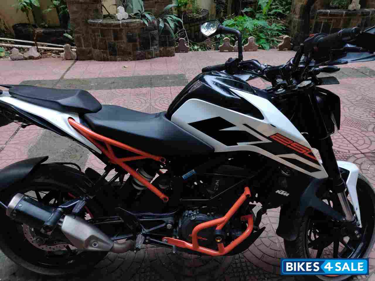 White KTM Duke 250