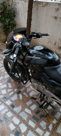 Z Black Bajaj Pulsar 180 DTSi