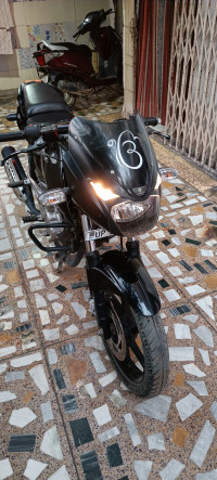 Z Black Bajaj Pulsar 180 DTSi