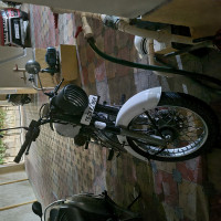 White Royal Enfield Classic 350