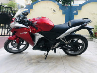 Candy Ruby Red Honda CBR 250R ABS