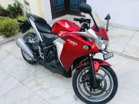 Candy Ruby Red Honda CBR 250R ABS