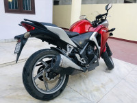 Candy Ruby Red Honda CBR 250R ABS