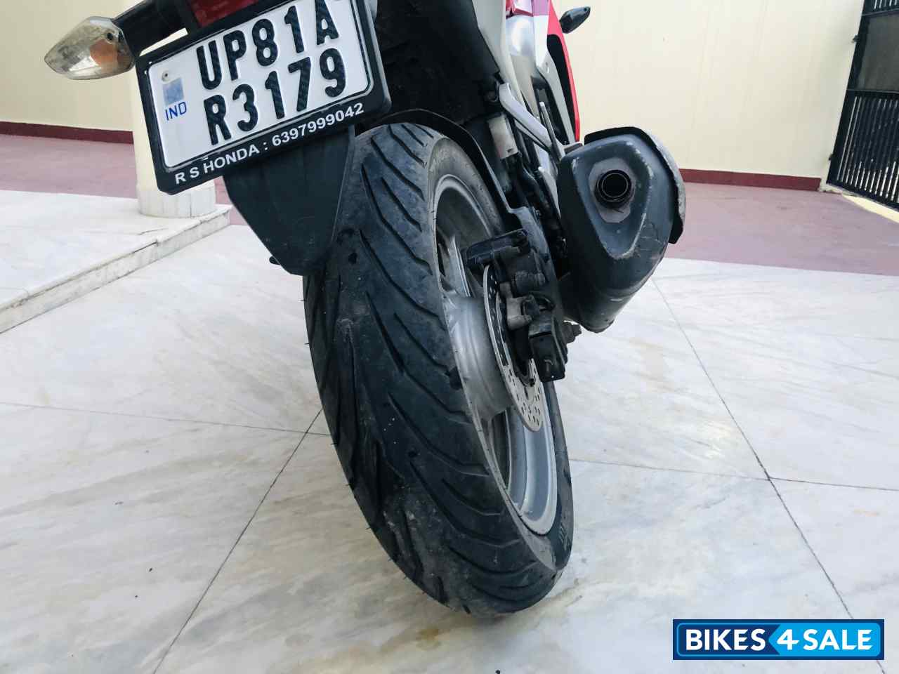 Candy Ruby Red Honda CBR 250R ABS