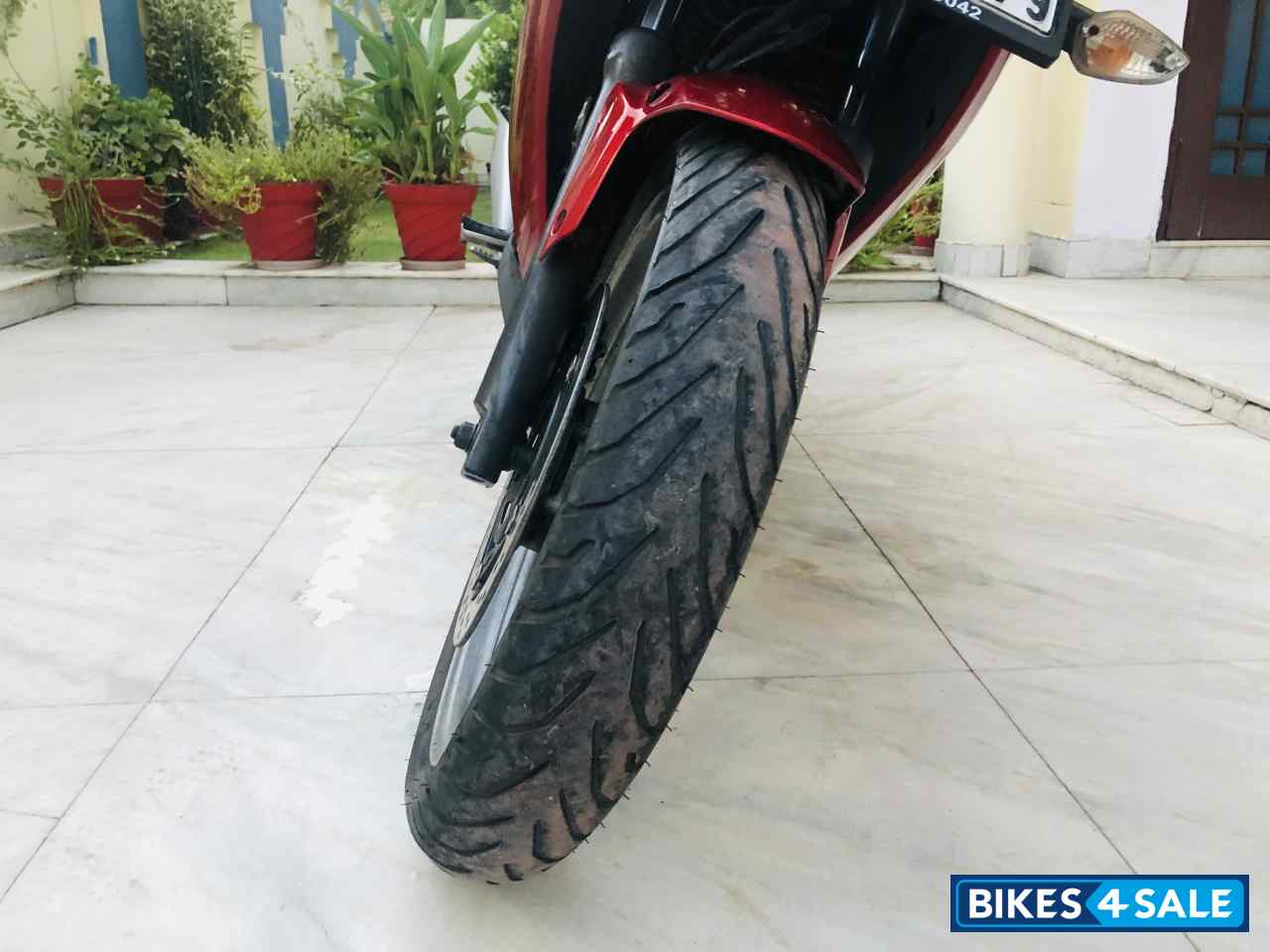 Candy Ruby Red Honda CBR 250R ABS