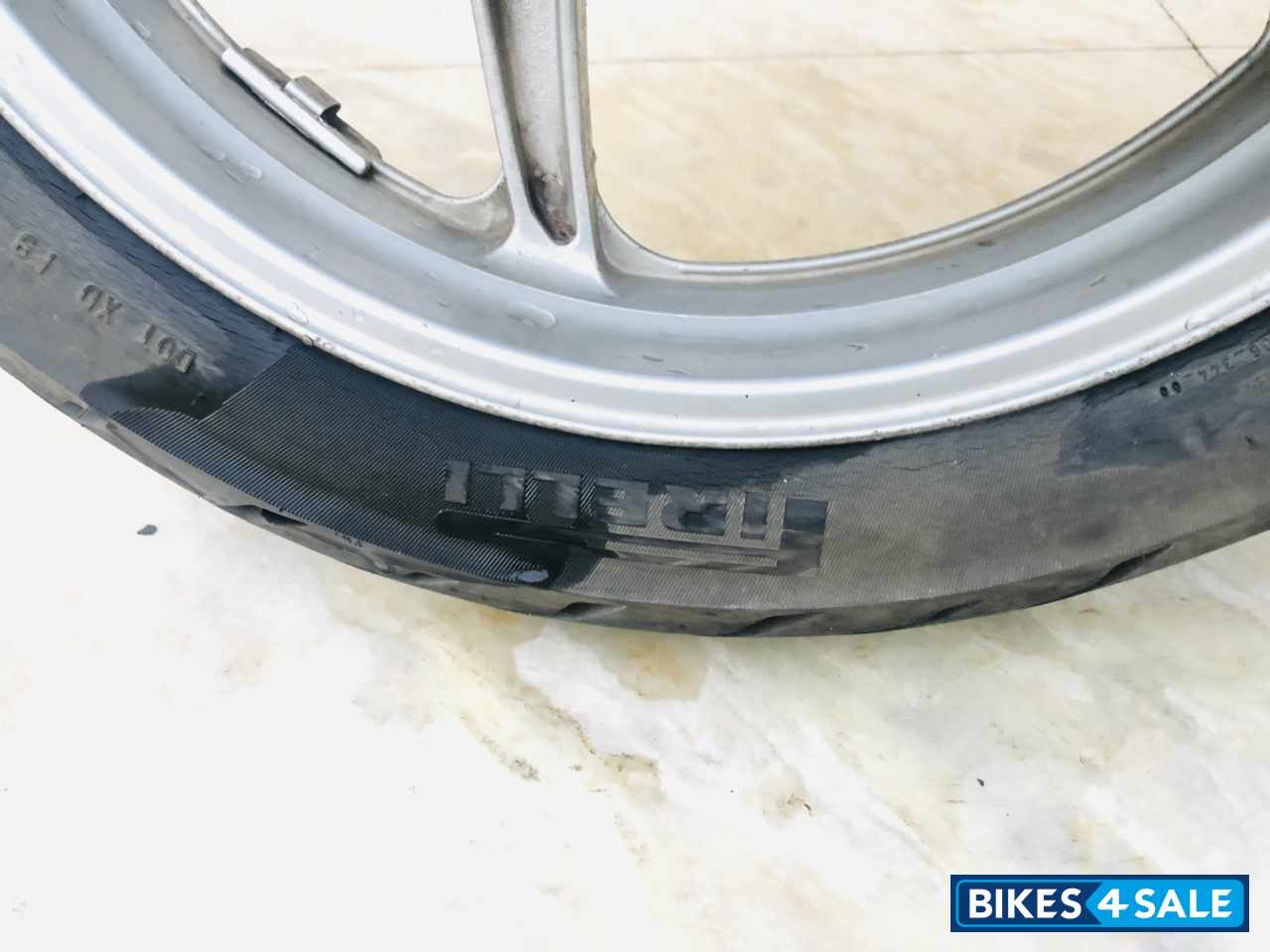 Candy Ruby Red Honda CBR 250R ABS