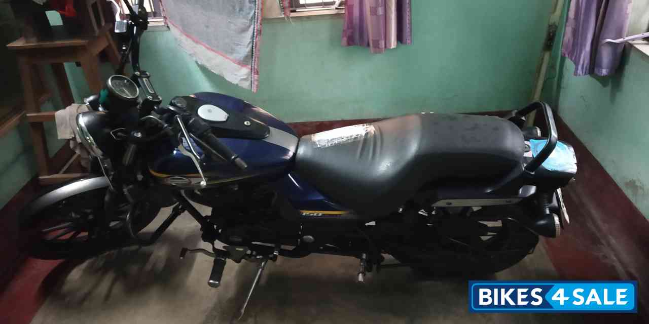 Bajaj Avenger Street 150
