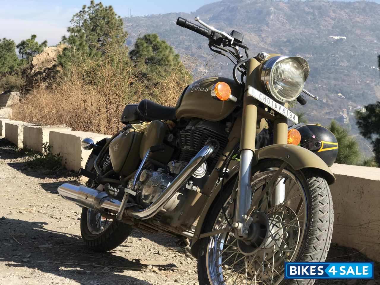 Royal Enfield Classic Desert Storm