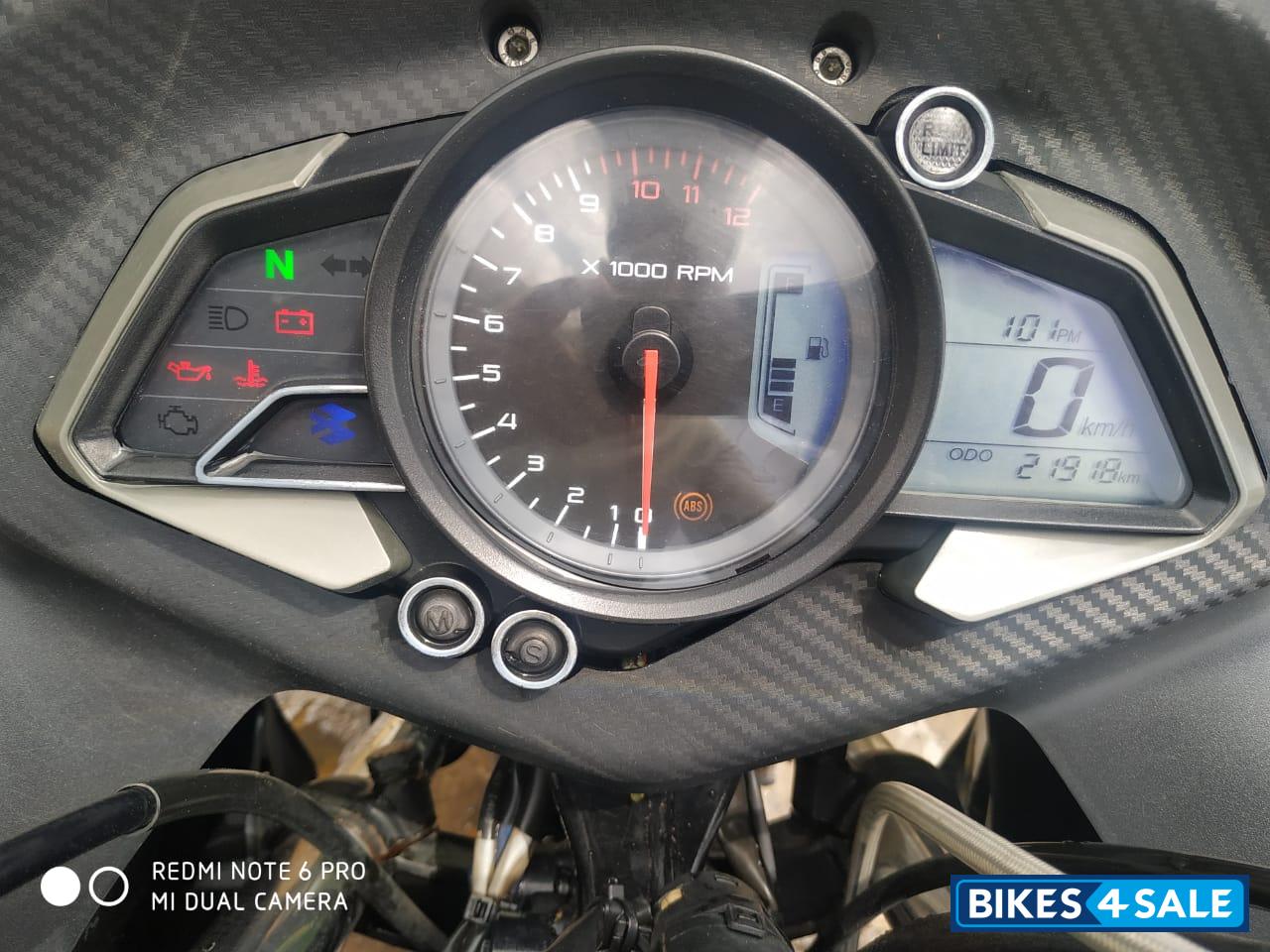 Black Bajaj Pulsar RS 200 ABS